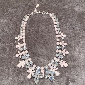 🔥Cara Newyork statement necklace.🔥🔥🔥